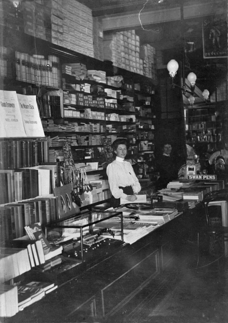 Image: W. Carthews Booksellers, c. 1915