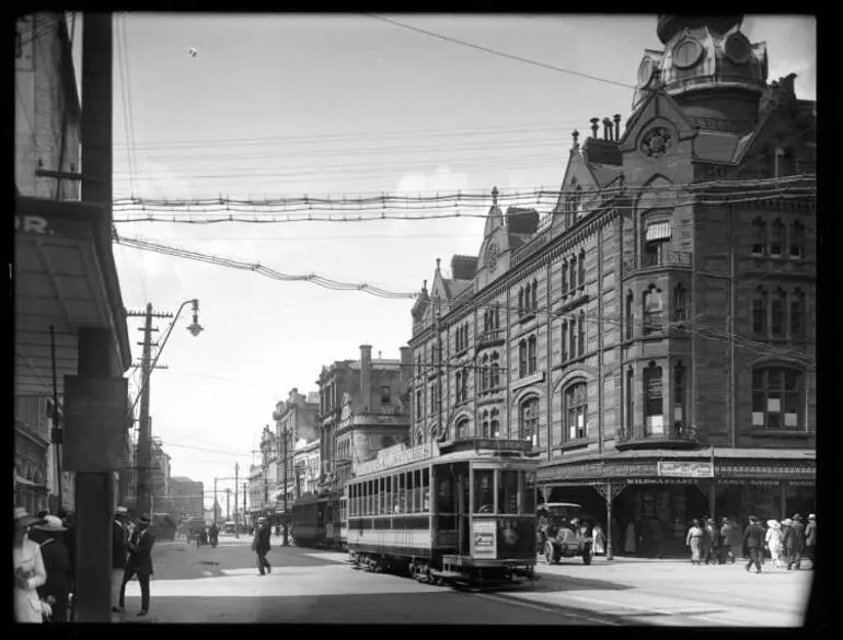Image: Victoria Arcade, Queen Street, Auckland Central, 1921