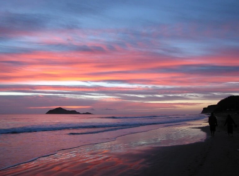 Image: Waimarama beach sunrise