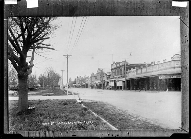 Image: East Street, Ashburton - Photograph taken by A.W.H.