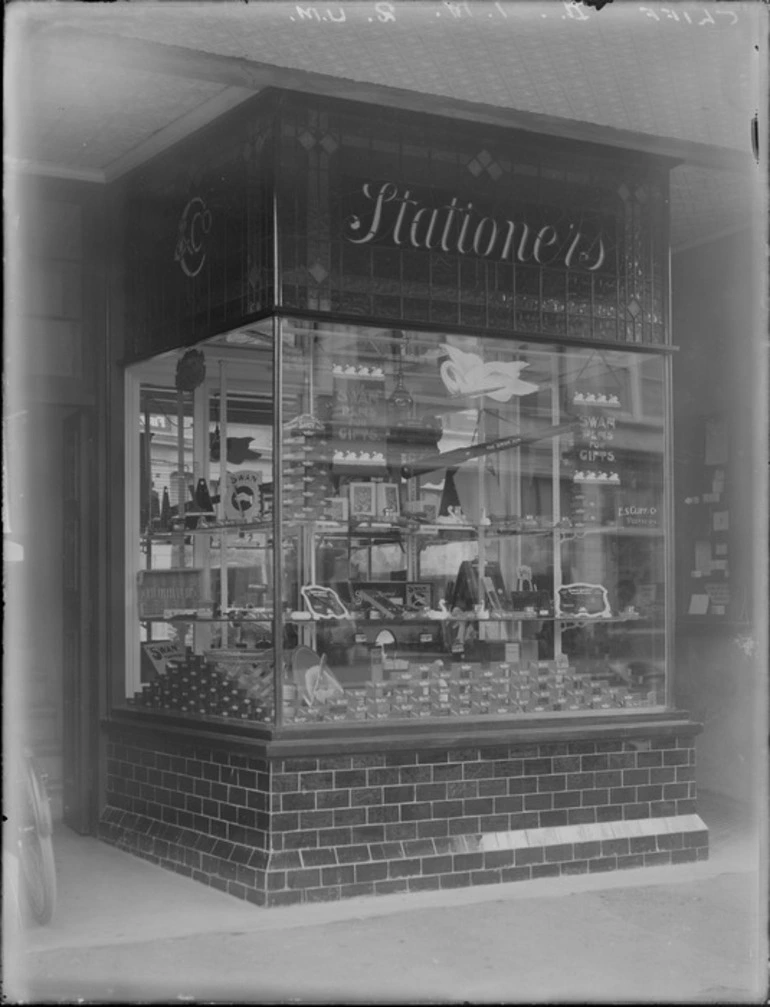 Image: Exterior of E S Cliff & Co, Stationers, Hastings