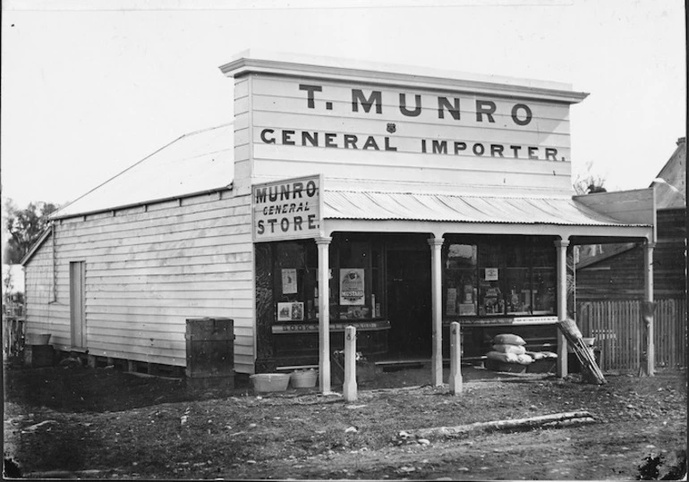 Image: General store of T Munro, at Wanganui