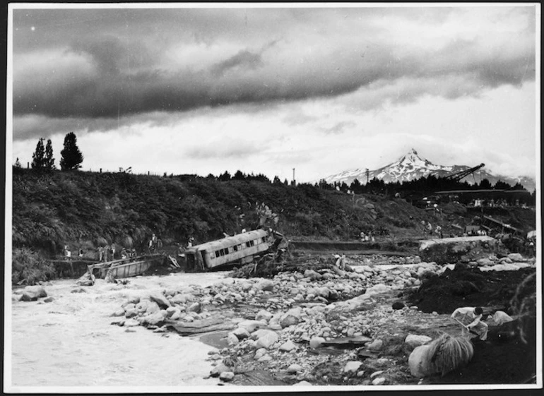 Image: Scene at Tangiwai after railway disaster