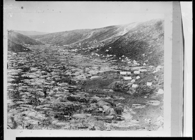 Image: View of the gold mining camp at Gabriels Gully, Tuapeka