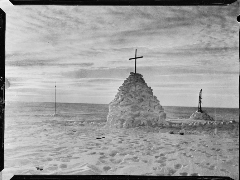 Image: Cairn marking the site of Robert Falcon Scott's tent