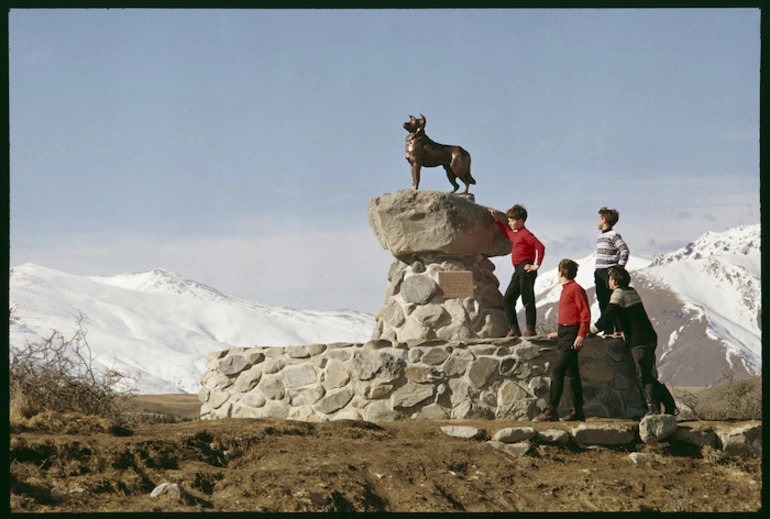 Image: Memorial to the sheepdogs of the Mackenzie Country, Lake Tekapo