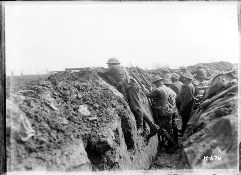 Image: New Zealand soldiers in the front line on the Somme, La Synge Farm, France