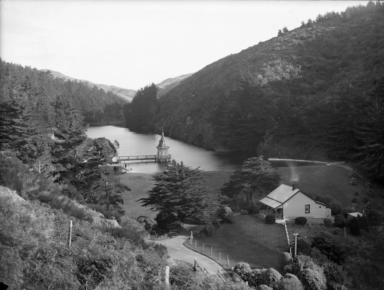 Image: Karori reservoir, Wellington
