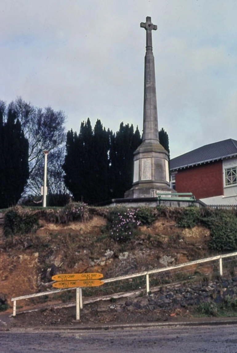 Image: Riverton First World War memorial