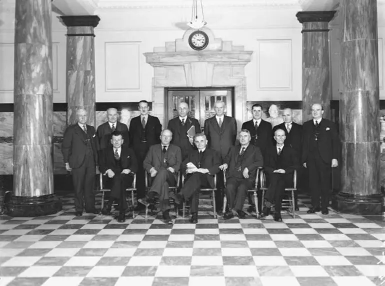 Image: Cabinet size: first Labour cabinet, 1935