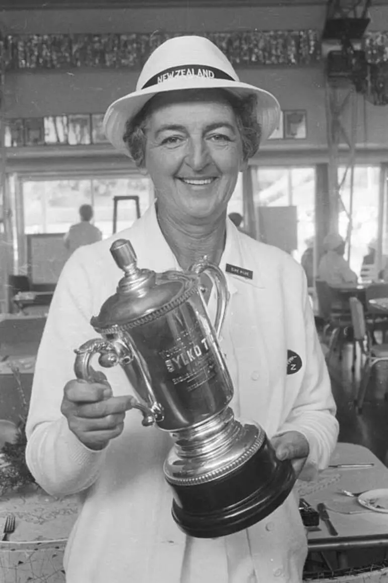 Image: Elsie Hamer Wilkie with one of her many bowls trophies, 1974