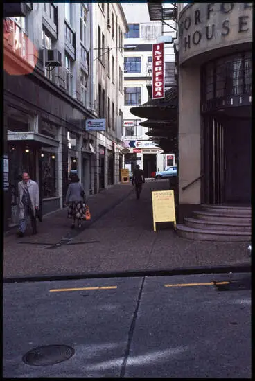 Image: Vulcan Lane, Auckland Central, 1980s