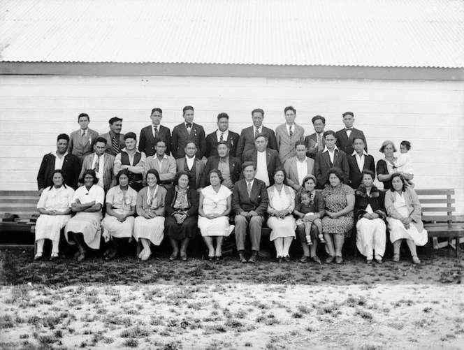 Maori group at Bridge Pa, Hawkes Bay