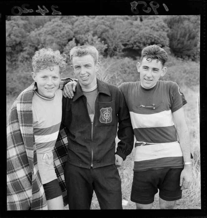 Unidentified cyclists at Haywards for the Balfour Cup