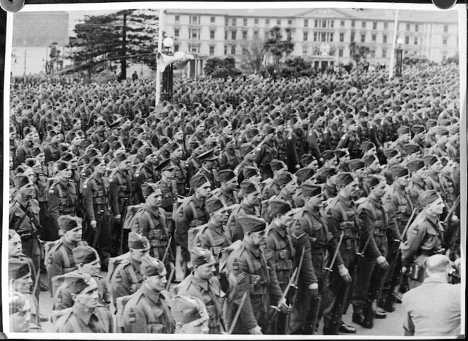 2nd NZEF 3rd Echelon parade in front of Parliament Buildings - Photograph taken by C P S Boyer