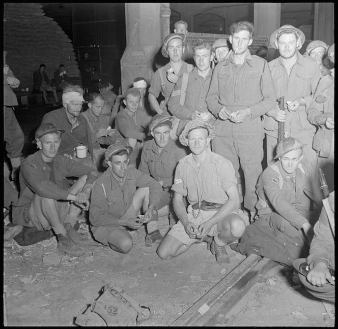 New Zealand and Australian troops at Alexandria on their return from Crete