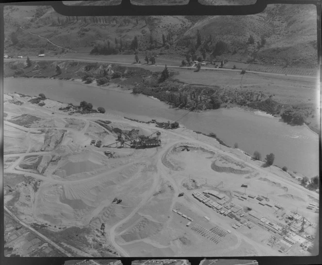 Roxburgh Hydro Dam, Otago