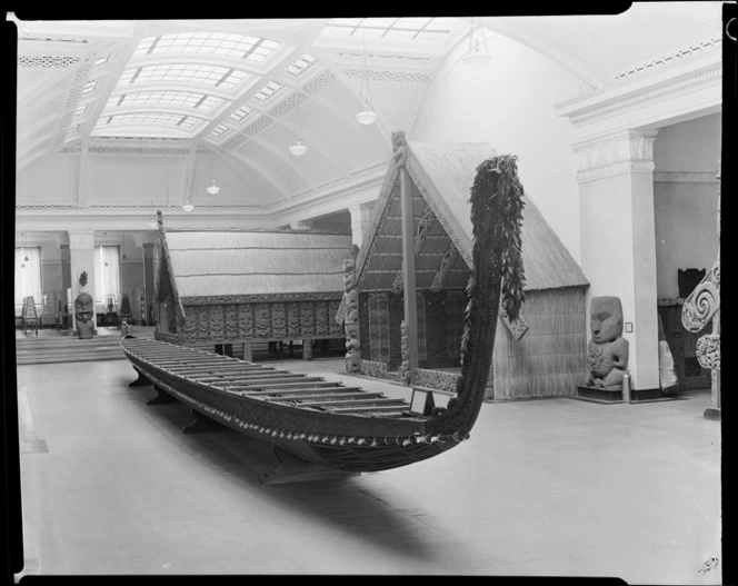 Māori waka and pātaka at the War Memorial Museum, Auckland