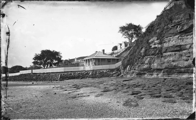 Beere house in St Georges Bay, Auckland