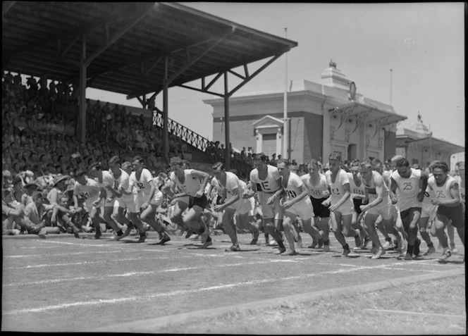 Start of the 3 mile race at NZ Division Athletics Championships, Cairo, Egypt, World War II - Photograph taken by George Kaye