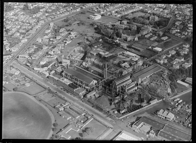 Auckland Gas Company Works on Beaumont Street, Victoria Park and Westhaven Drive with harbour area, with College Hill Road beyond, Auckland City