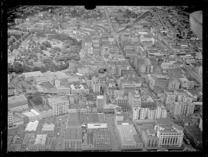 Auckland City, view from waterfront up Queen Street