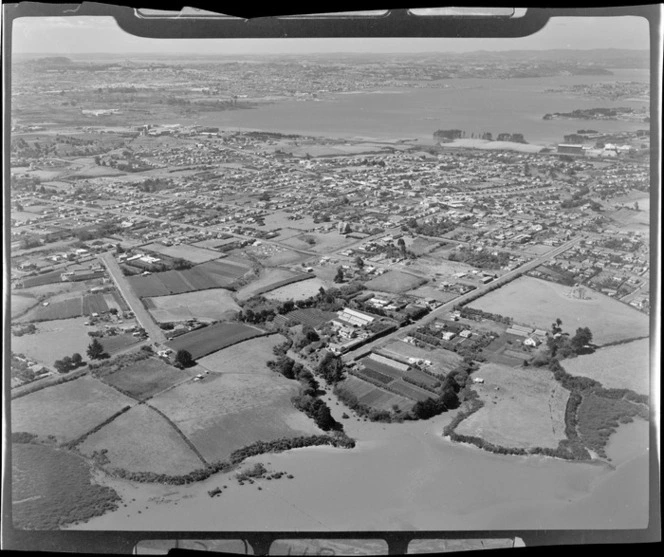 Suburb of Otahuhu looking south, Auckland