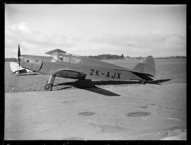 De Havilland Tiger Moth, ZK-AJX from AAC [Auckland Aero Club?]