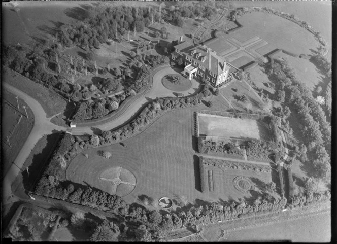 Glendowie, Auckland City, aerial view of Kerridge family home with tennis courts and ornamental gardens, West Tamaki Road