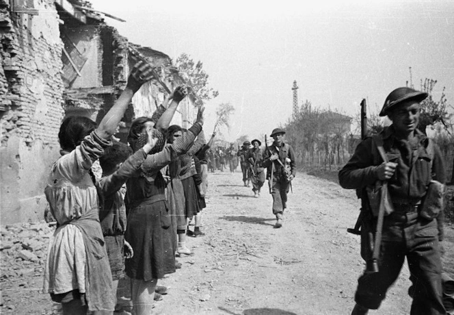 Kaye, George, 1914- : Italians from the village of Barbiano welcome NZ infantry