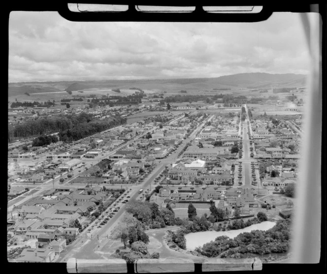 Rotorua City and Government Gardens with Rachel Pool and Hinemoa Street in foreground, Bay of Plenty Region