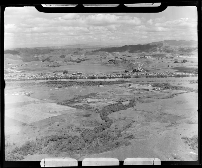 Huntly, including Waikato River and Lake Hakanoa, Waikato region