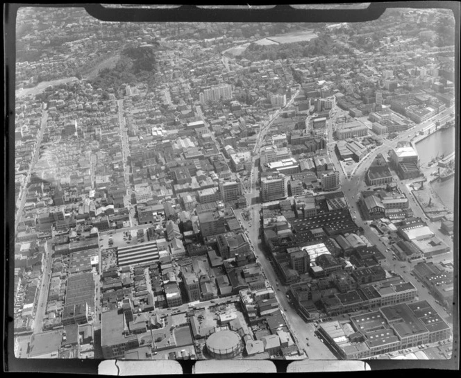 Wellington city, showing Jervois Quay and Customhouse Quay