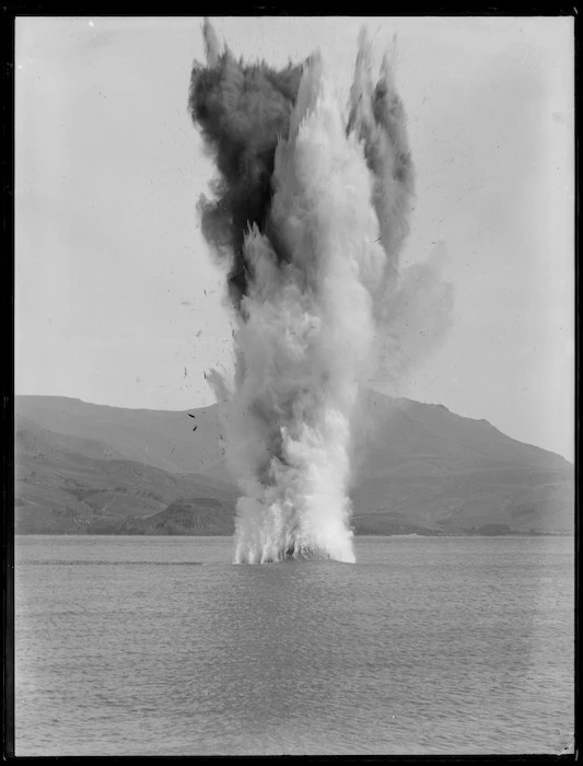 Explosion in Lyttelton Harbour, a New Year's Day Regatta event