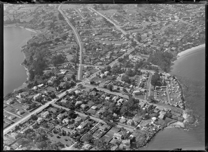 Takapuna, Auckland, includes housing, beach and shoreline