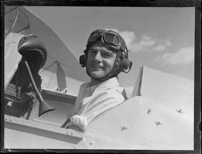 E H Brown (pilot), Royal New Zealand Aero Club, Waikato
