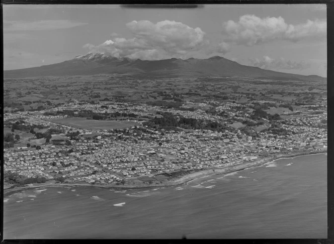 New Plymouth, Taranaki District, including housing and Mount Taranaki