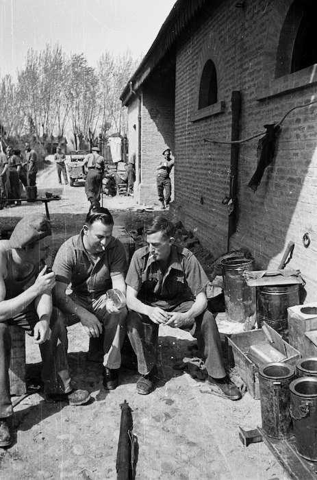 Kaye, George, 1914- :Three unidentified cooks from D Company, 21 NZ Bn, in the forward area near the Senio River, Italy