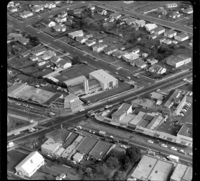 Mount Roskill, Auckland, including the intersection of Dominion and Mount Albert Roads