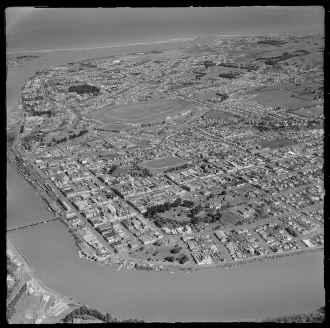 Whanganui City and River with Queens Park, Cooks Gardens and the suburbs of Gonville with Racecourse and Castlecliff, Manawatu- Whanganui Region