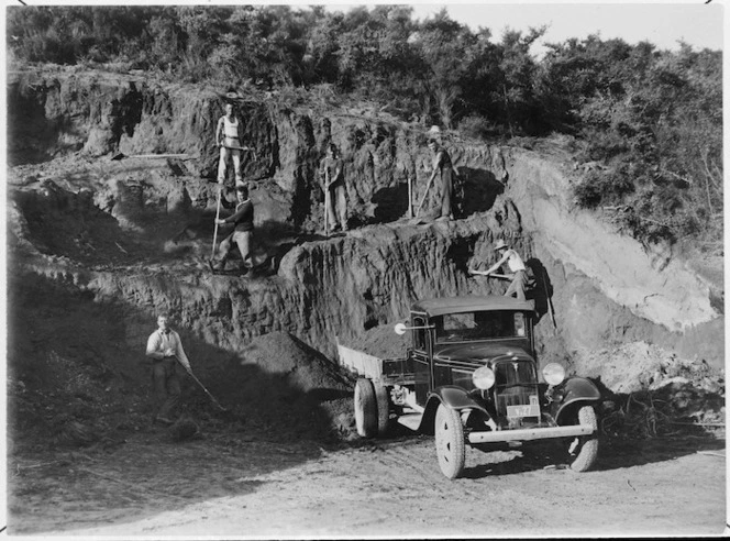 Construction of the Waipapakauri to Spirits Bay Road, Far North district