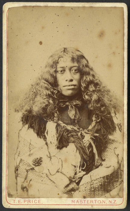 Price, Thomas E (Masterton) fl 1879-1900 :Portrait of unidentified Maori woman