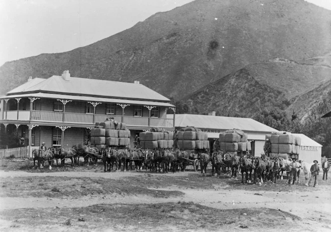 Horse drawn carts loaded with wool bales, by the Kuripapango Hotel