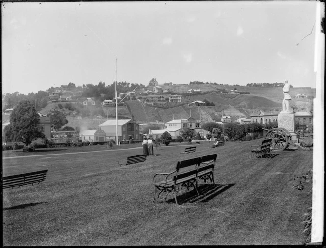 Moutoa Gardens and Durie Hill, Wanganui