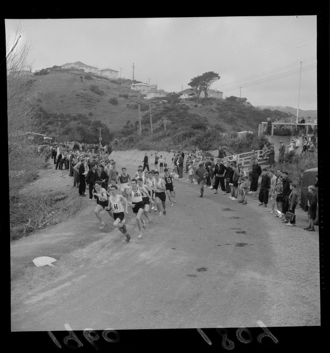 Shaw Baton relay race, showing group of unidentified harriers, Wellington region