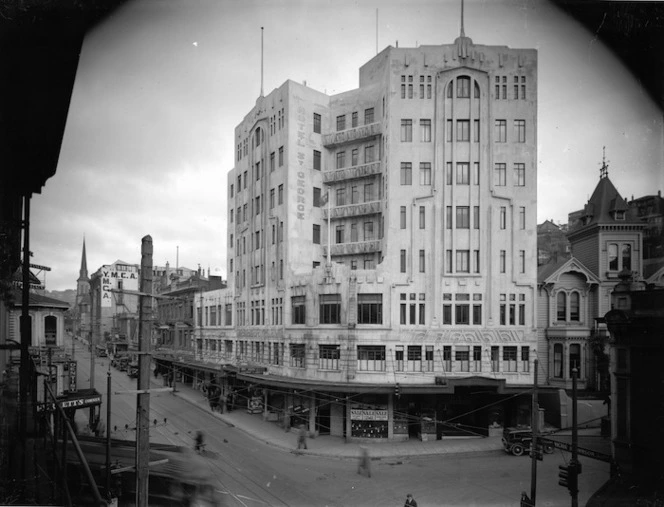 Hotel St George on the corner of Willis and Boulcott Streets, Wellington