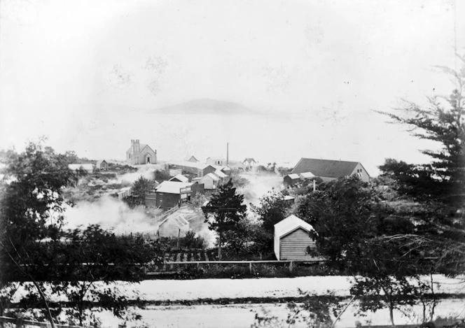 Overlooking the settlement of Ohinemutu