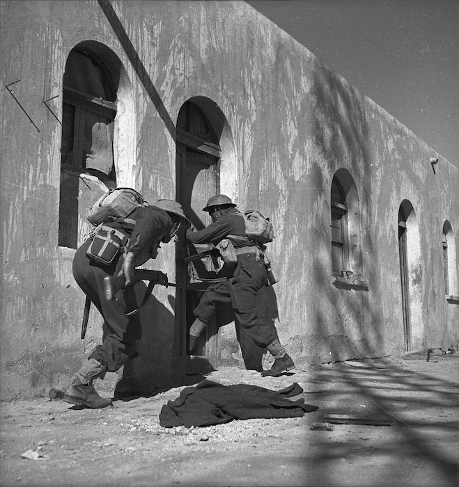 World War II soldiers, Western Desert, North Africa
