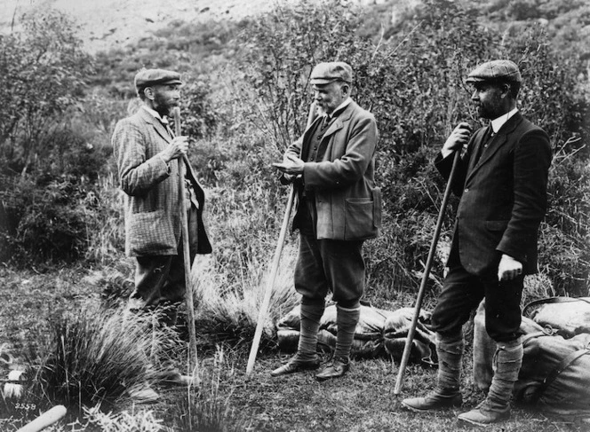 James Craigie, Sir Thomas Mackenzie and Thomas Buxton