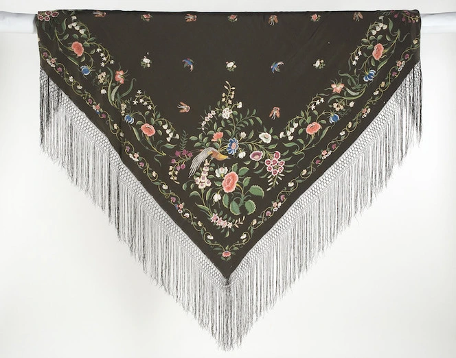 Artist unknown :[Embroidered Chinese silk shawl belonging to Katherine Mansfield] [made ca 1900]